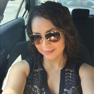 Meet your Posher, Marisol