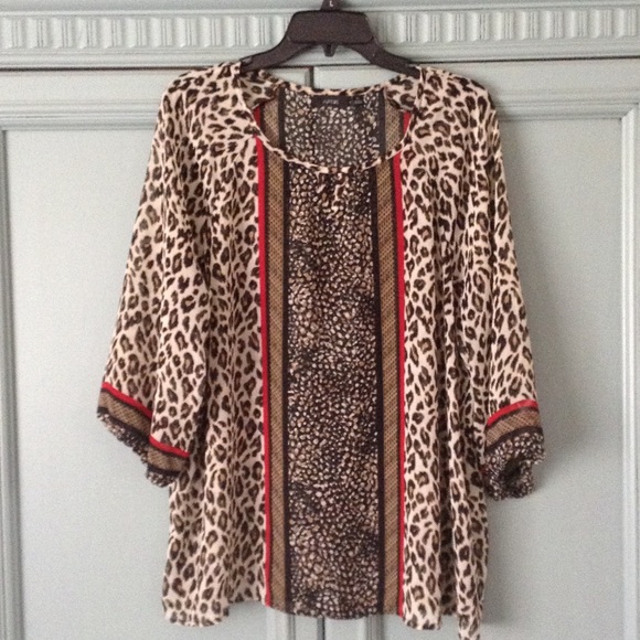 Leopard print/red loosefitting XL. Fits like Xxl