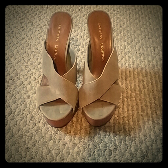 Chinese Laundry Heels - Picture 2 of 4