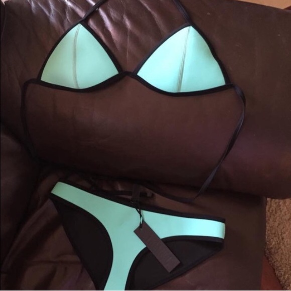 Authentic mint triangl bikini