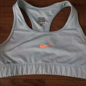 XS Nike pro sports bra