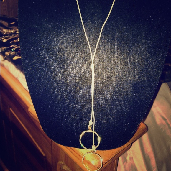 💥NEW LISTING💥 Long necklace