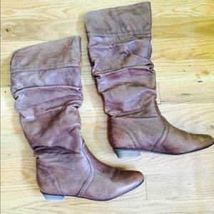 Steve Madden brown boots barely worn!