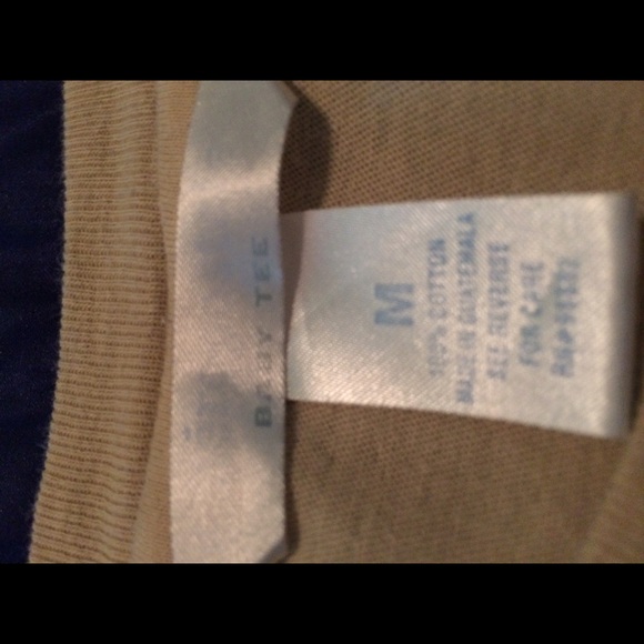 Tina's Oasis tee - Picture 3 of 3