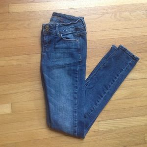 Delia's Jayden 2-button skinny jeans