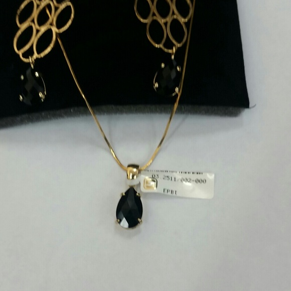 Jewelry - Picture 2 of 4