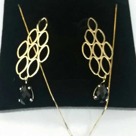 Jewelry - Picture 3 of 4