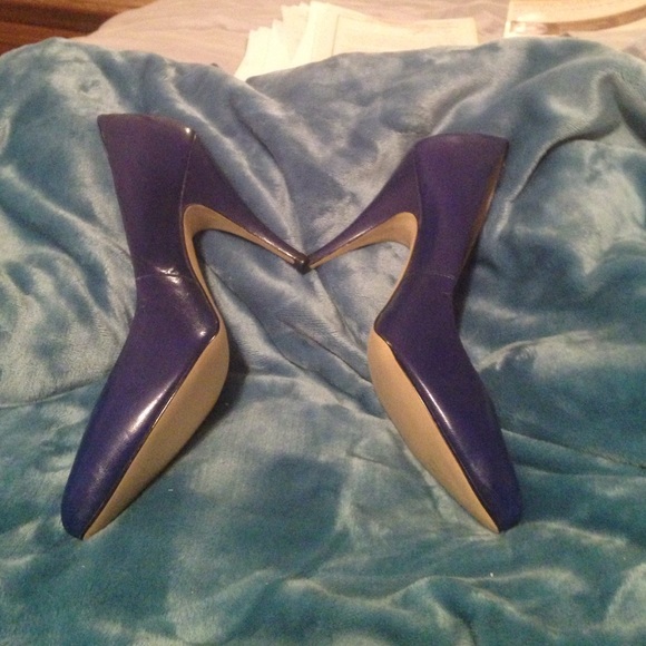 Pumps - Picture 2 of 2