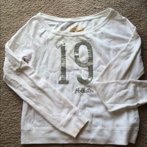 White hollister sweater