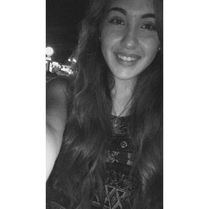 Meet your Posher, Mikayla