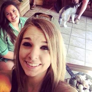 Meet your Posher, Abby