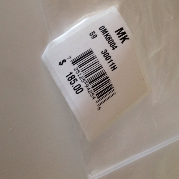 Authentic Michael Kors polarized sunglasses - Picture 4 of 4