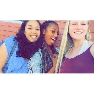 Meet your Posher, Emily