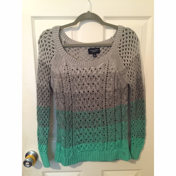 Ombré sweater from American Eagle - Picture 1 of 3