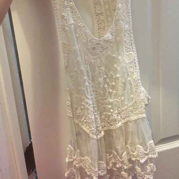 Razorback Creme Forever 21 Tank