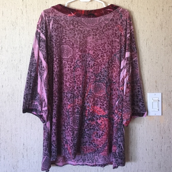 Sheer Patterned / Velvet Top - Picture 4 of 4