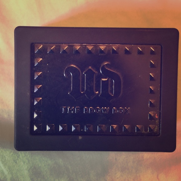 Urban Decay Brow Box honey pot