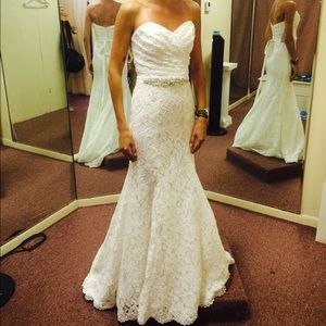 Wedding gown