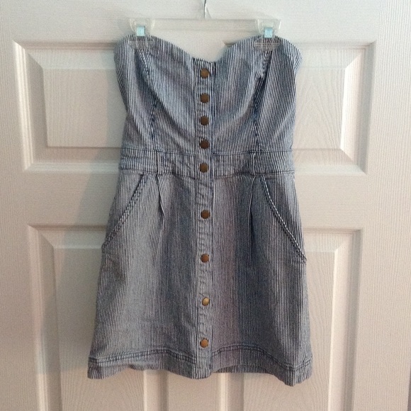 Forever 21 Strapless Pinstripe dress