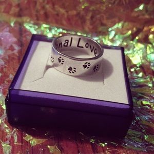 Meet your Posher, Julissa