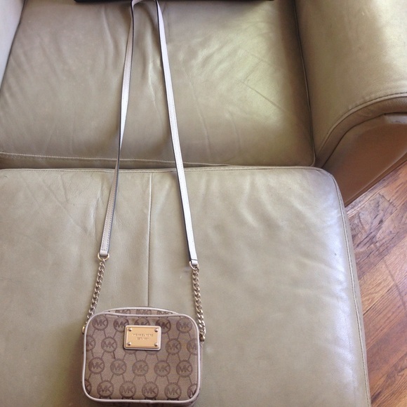 Michael kors shoulder bag