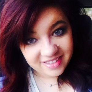 Meet your Posher, Dakota