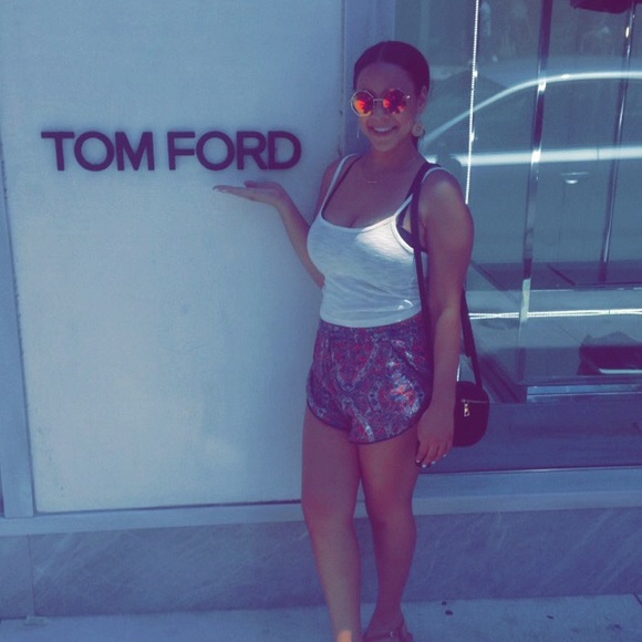 💕💋MEET YOUR SELLER💋💕 - Picture 3 of 4