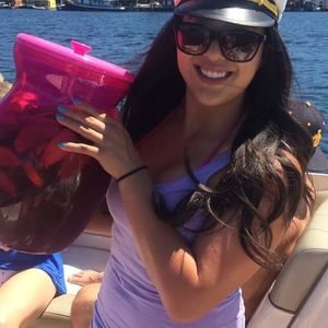 Meet your Posher, Toni