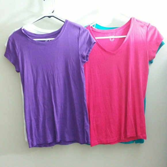 NWOT Bundle of 4 Shirts - Picture 3 of 3