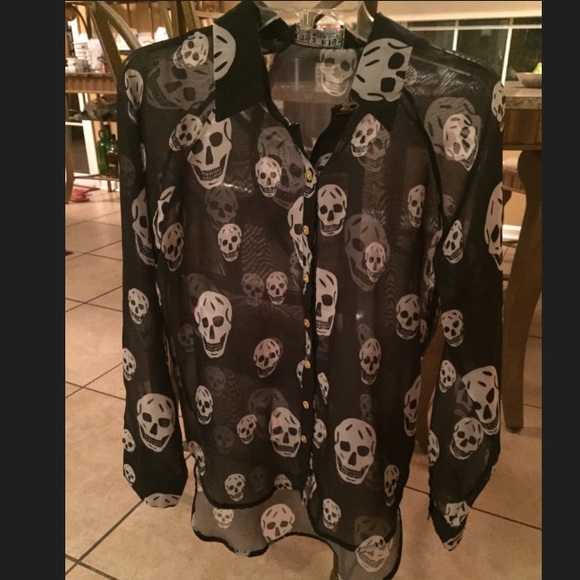 Skull shirt