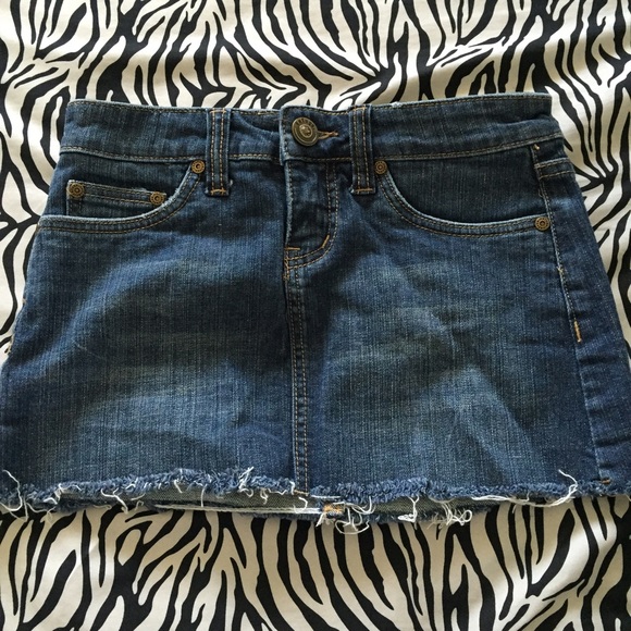 🚫SOLD🚫⭐️2 FOR $8⭐️ Denim Skirt