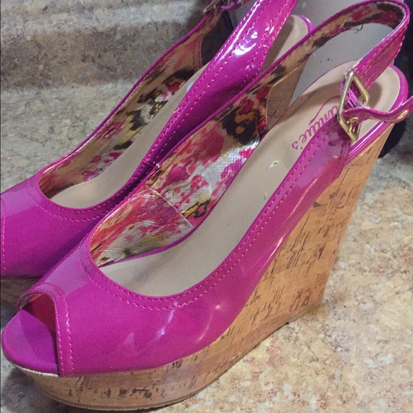 Pink wedges