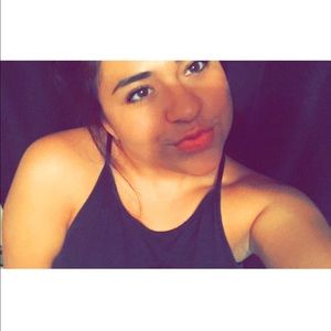 Meet your Posher, Ely