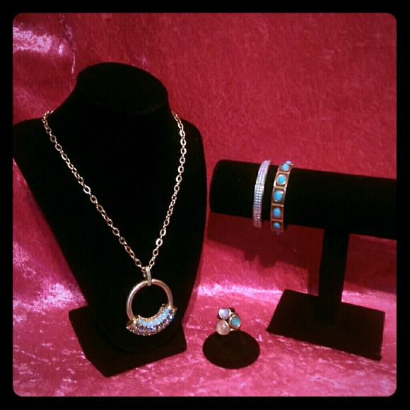 Lia sophia set, necklace, braclets, stackable Ring - Picture 1 of 4