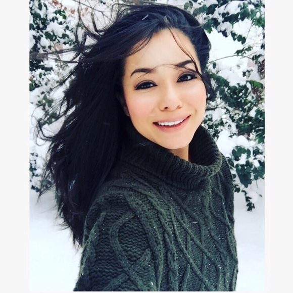 Meet your Posher, Sheila - Picture 1 of 3