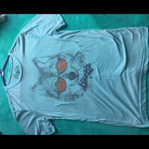 Blue wolf t-shirt
