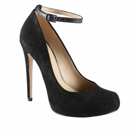 ALDO Gyal – Platform Pumps Black suede worn twice
