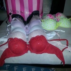 Victoria secrets bras