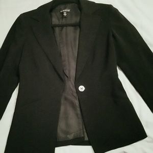 NWOT BEBE Blazer size 4