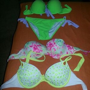 Swim tops and one 2 pieece