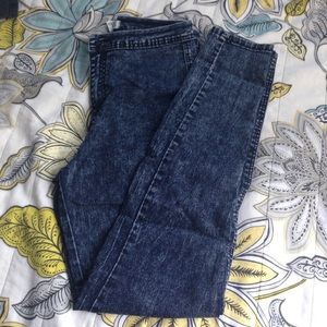 DONATING, LAST CHANCE       Forever21 Skinny Denim