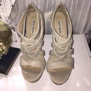 Steve Madden nude wedges 8