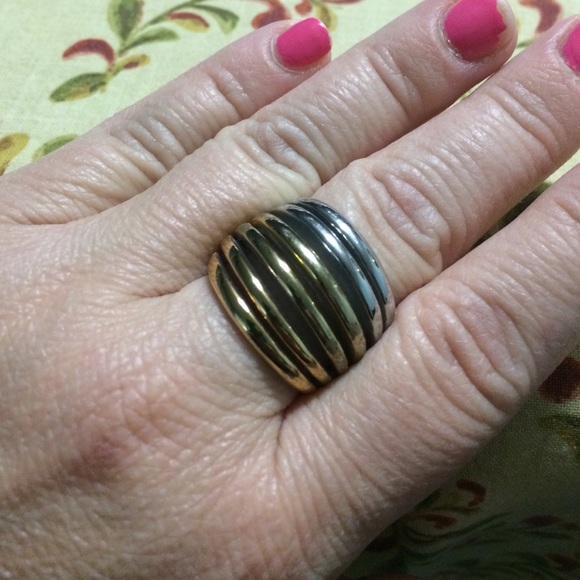 Two toned ring