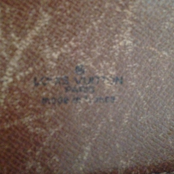 Authentic Louis Vuitton Shoulder Bag - Picture 4 of 4