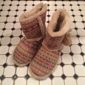 Cozy winter slippers/boots