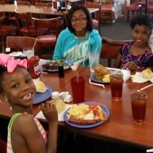 Meet your Posher, Keisha