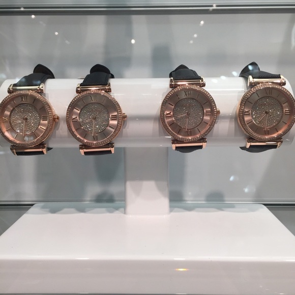 💖 Authentic MK Catlin Rosegold Crystal Watch 💖 - Picture 4 of 4