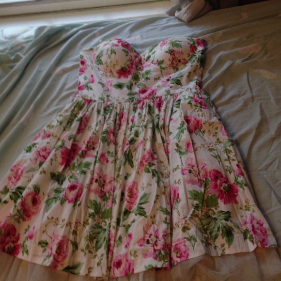 White floral forever 21 dress