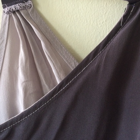 Beautiful silk two-tone purple top - Picture 3 of 4