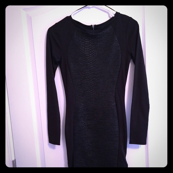Black Long sleeved dress